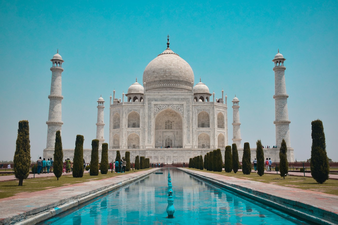 The Taj Mahal: A Guide to Light, Architecture and an Unhurried Visit